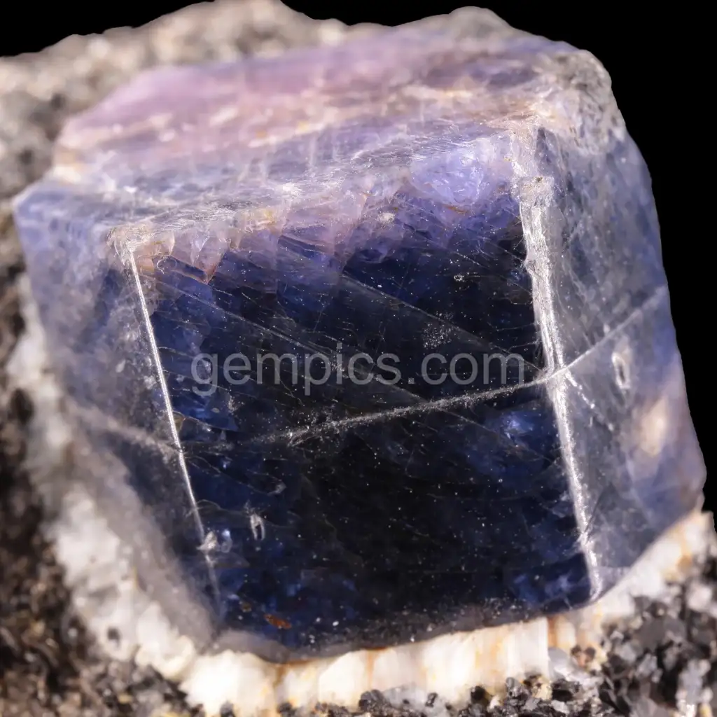 Sapphire (Blue Sapphire)